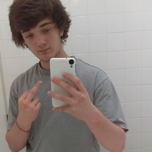 Meet your Posher, Dennis